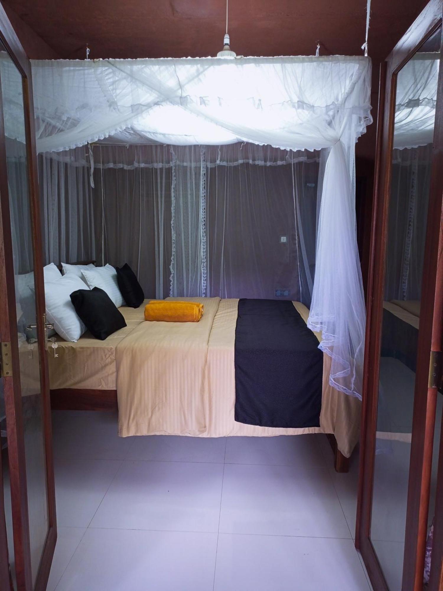 Creek Downhills Bed & Breakfast Ella Bagian luar foto