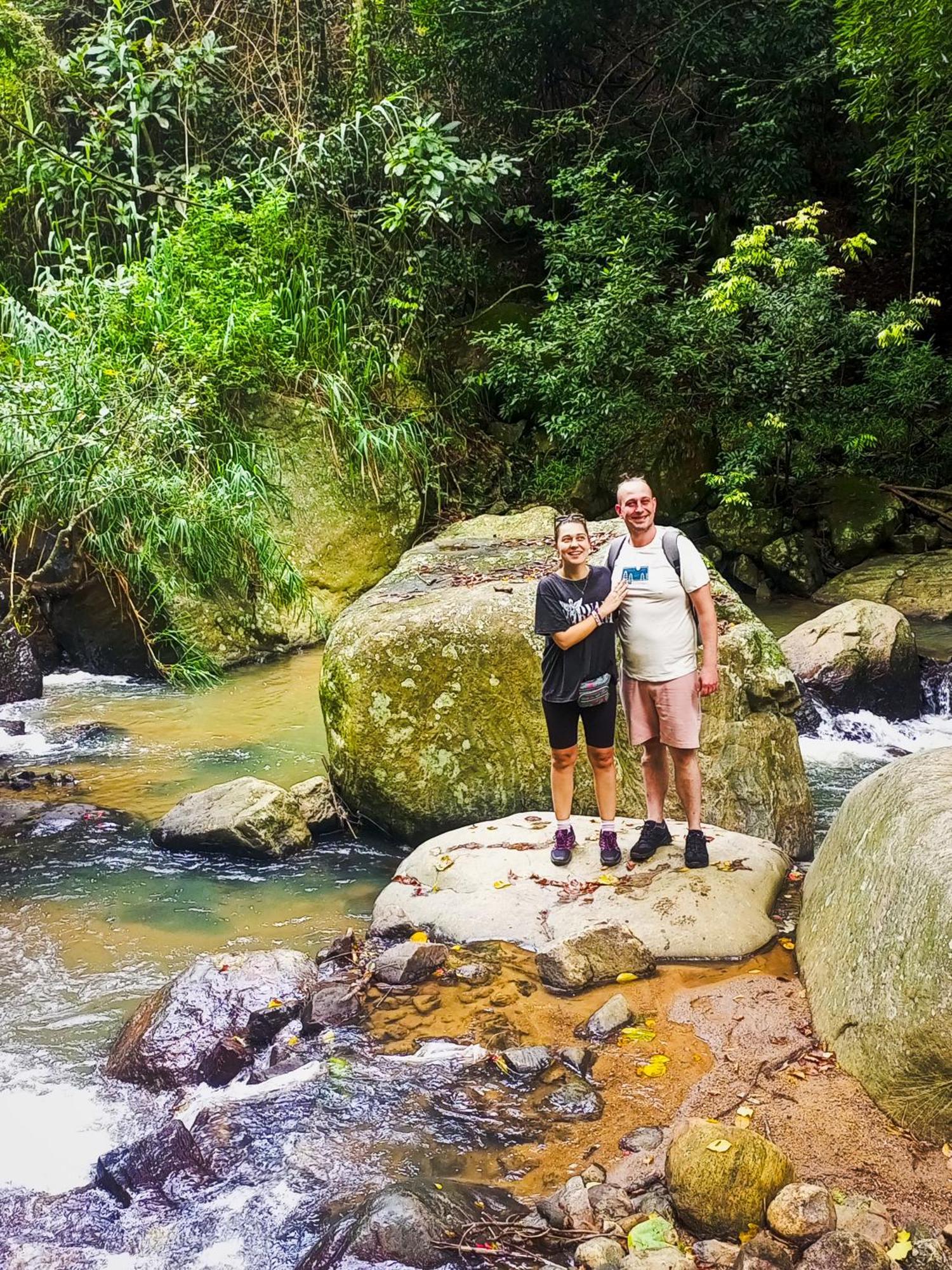 Creek Downhills Bed & Breakfast Ella Bagian luar foto