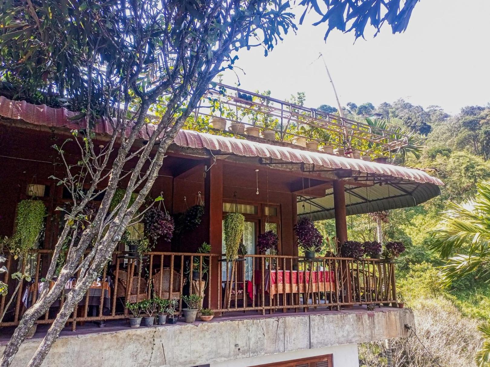 Creek Downhills Bed & Breakfast Ella Bagian luar foto
